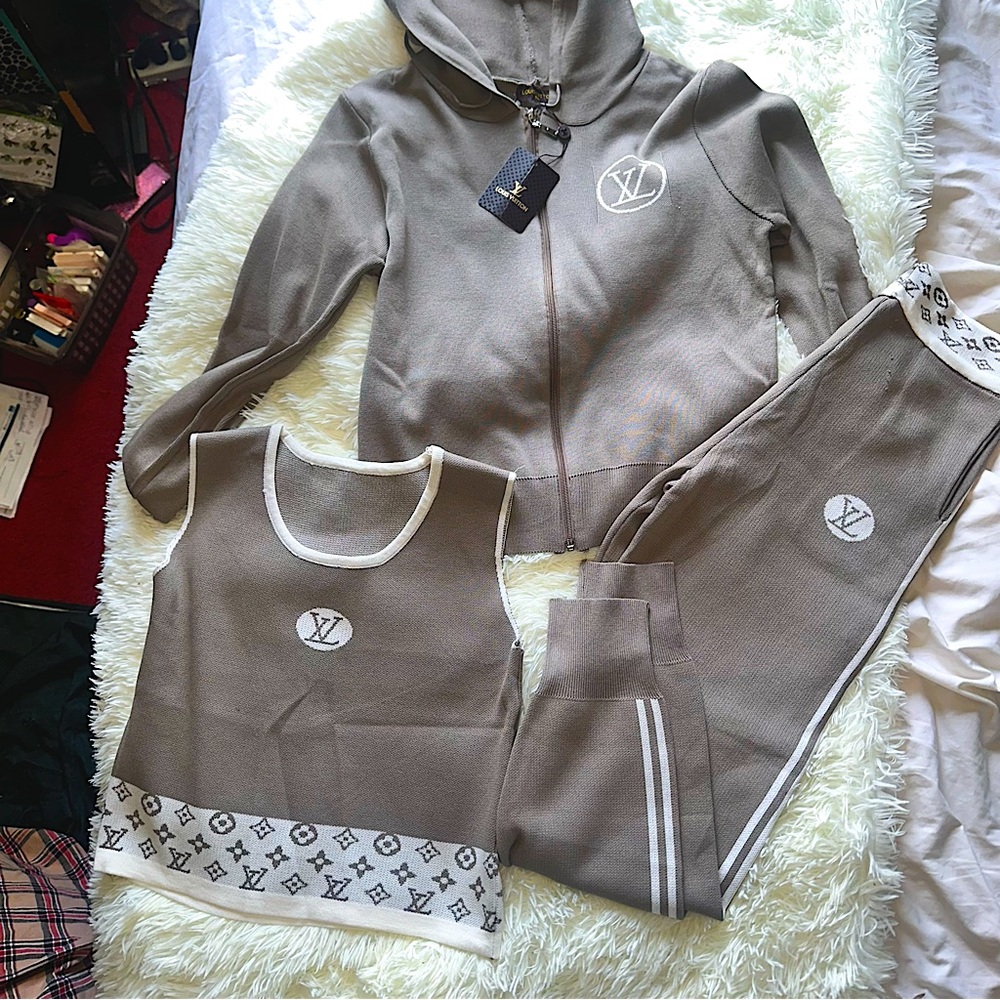 NWT Women’s 3 pc Beige & TaupeTracksuit Ensemble